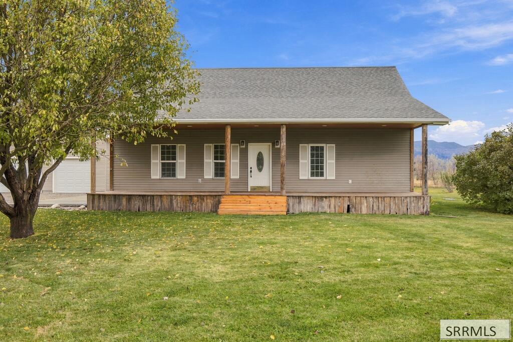 16159 E 132 N