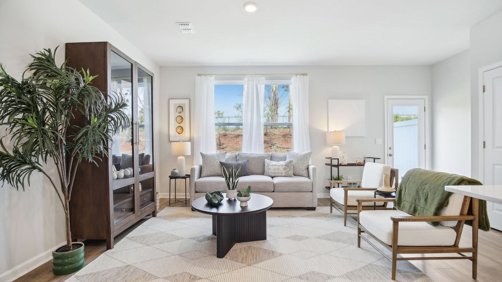 4909 Mowbray Way — sold