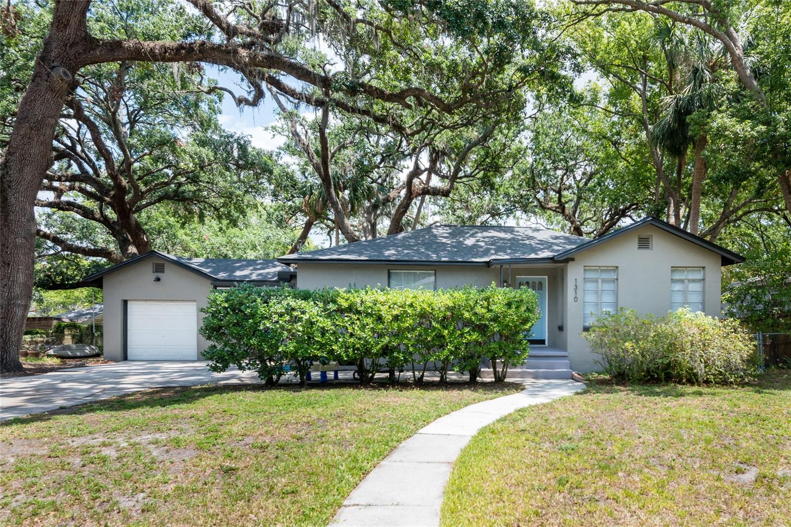 1310 Hilton Place