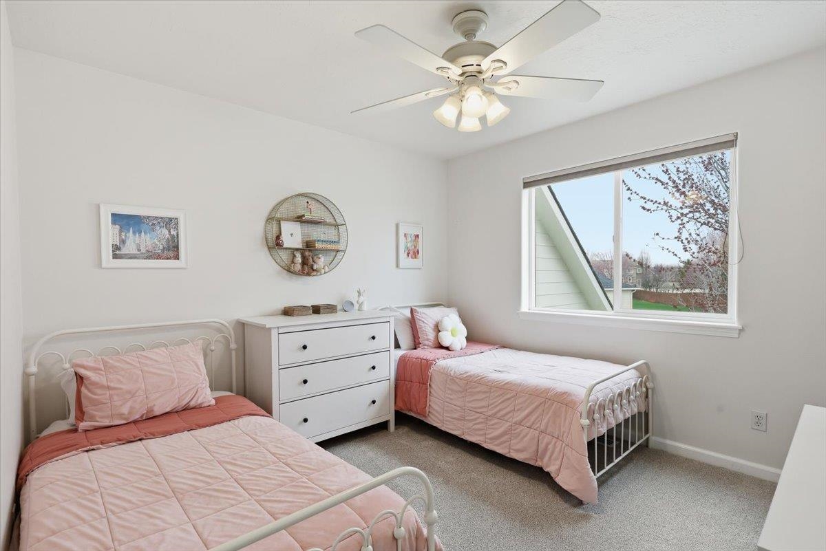 17405 E Morningside Ln