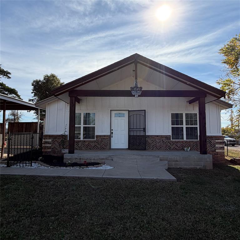 Move-in ready home sitting on an oversized lot with multiple covered structures and excellent parking capacity. This beautifully updated property features an open living/kitchen concept with herringbone wood-look tile floors, modern lighting, an exposed beam, and great natural light throughout. The remodeled bathrooms include walk-in tiled showers, upgraded fixtures, and built-in niches.The kitchen offers subway tile backsplash, newer cabinets, vent hood, and farmhouse sink. Spacious bedrooms with updated flooring and fresh paint. Large covered carport, fenced yard sections, and additional metal structures ideal for workshop, storage, or parking oversized vehicles. Convenient location with easy access to I-35, SE OKC shopping, and schools. Tons of potential on a hard-to-find large lot.