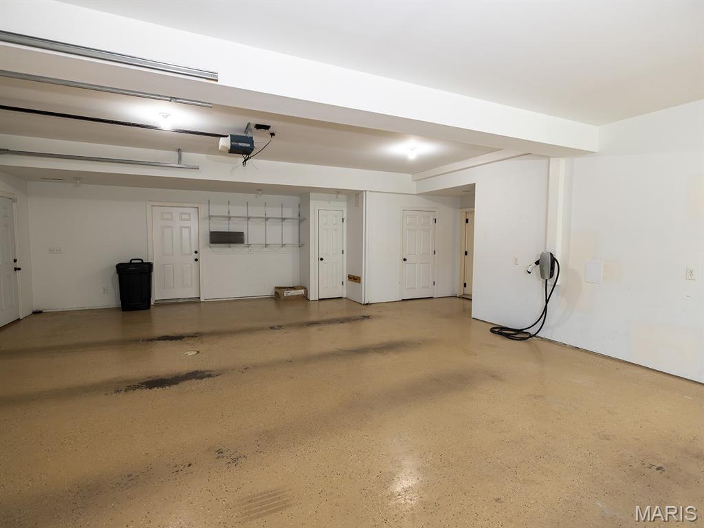 171 Rolling Meadows