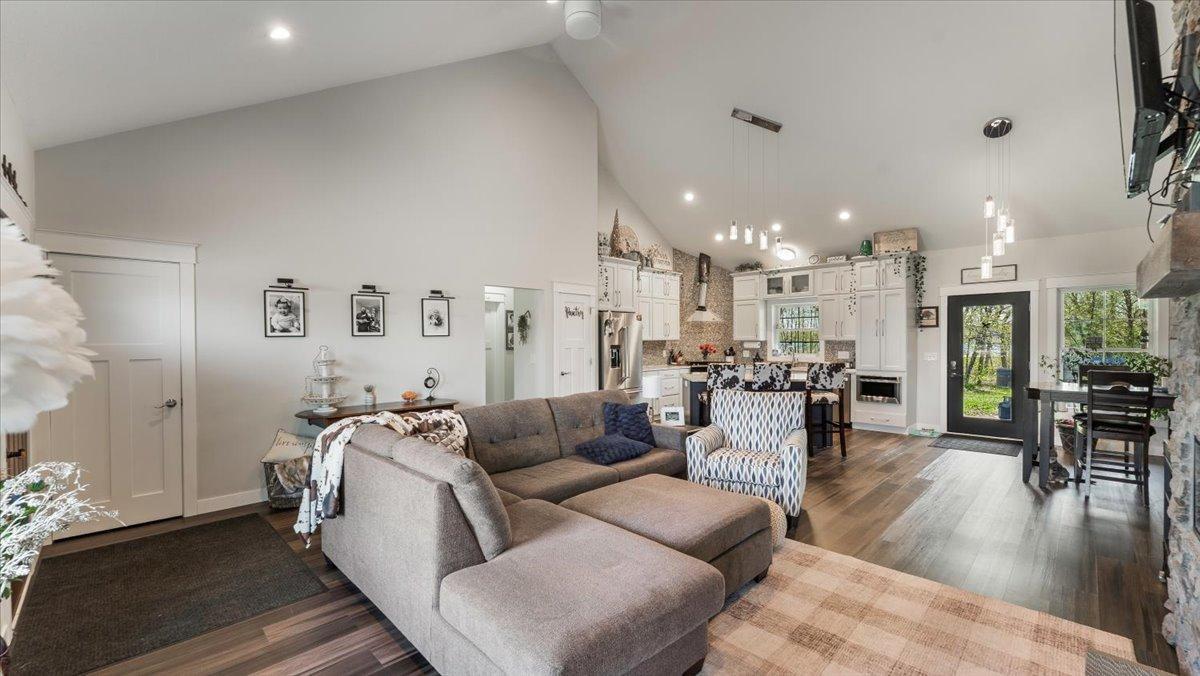 12911 Turtle Lake Court SW