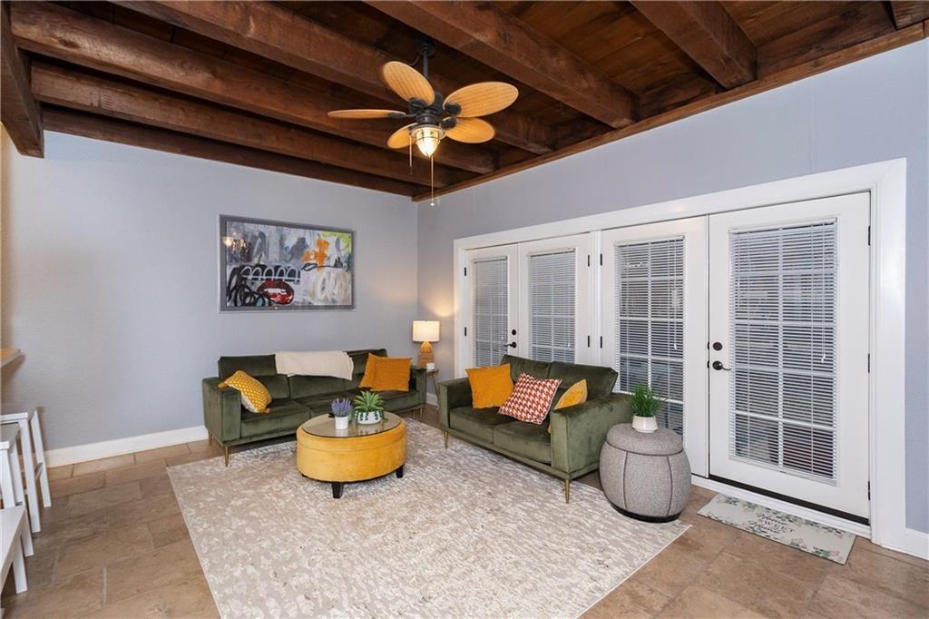 1111 W 46th Street 27