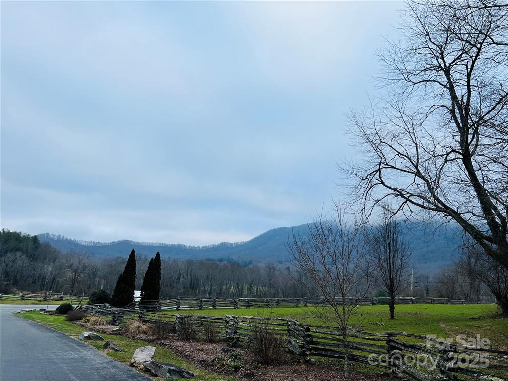 137 Nancy Ashworth Lane 13