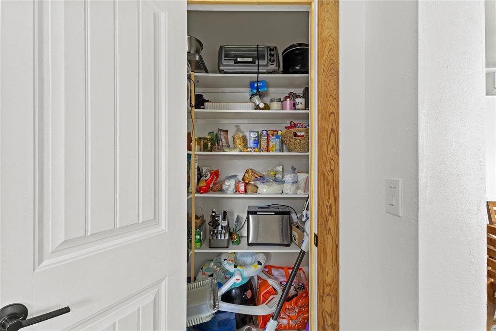 588 N Arapaho Avenue