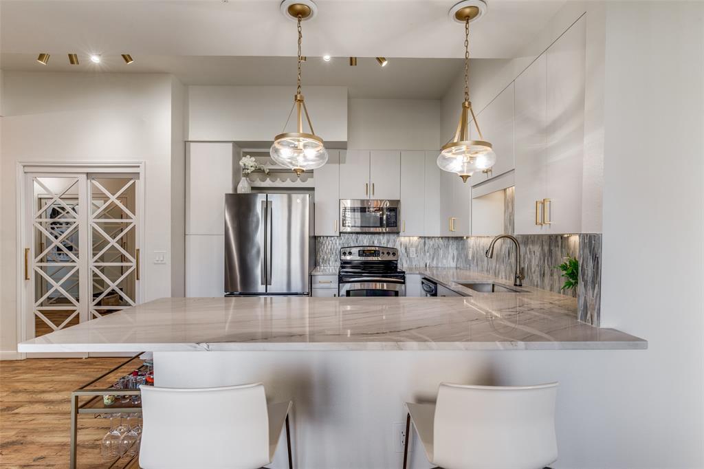 3225 Turtle Creek 719