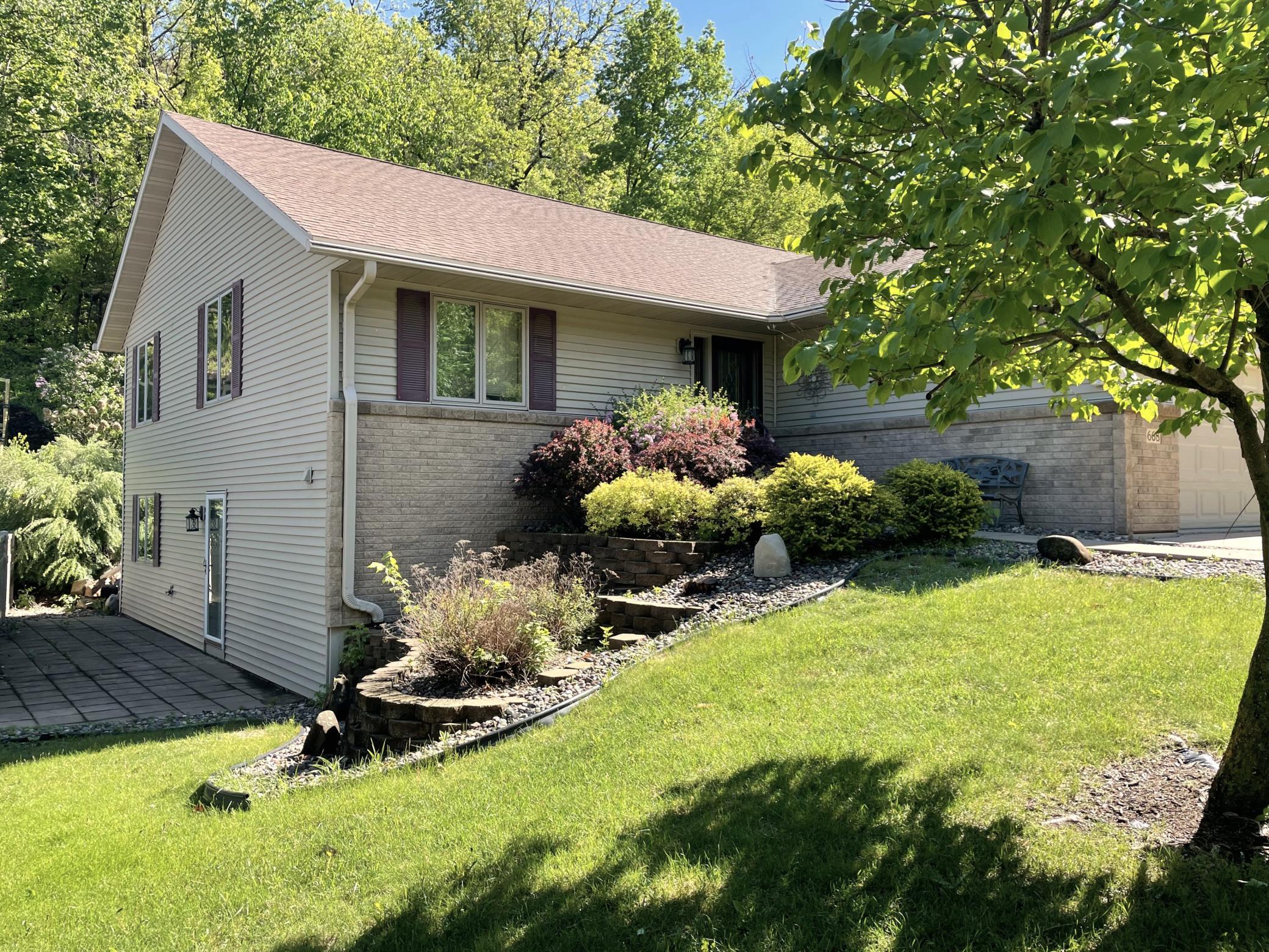 668 Hallstrom Drive