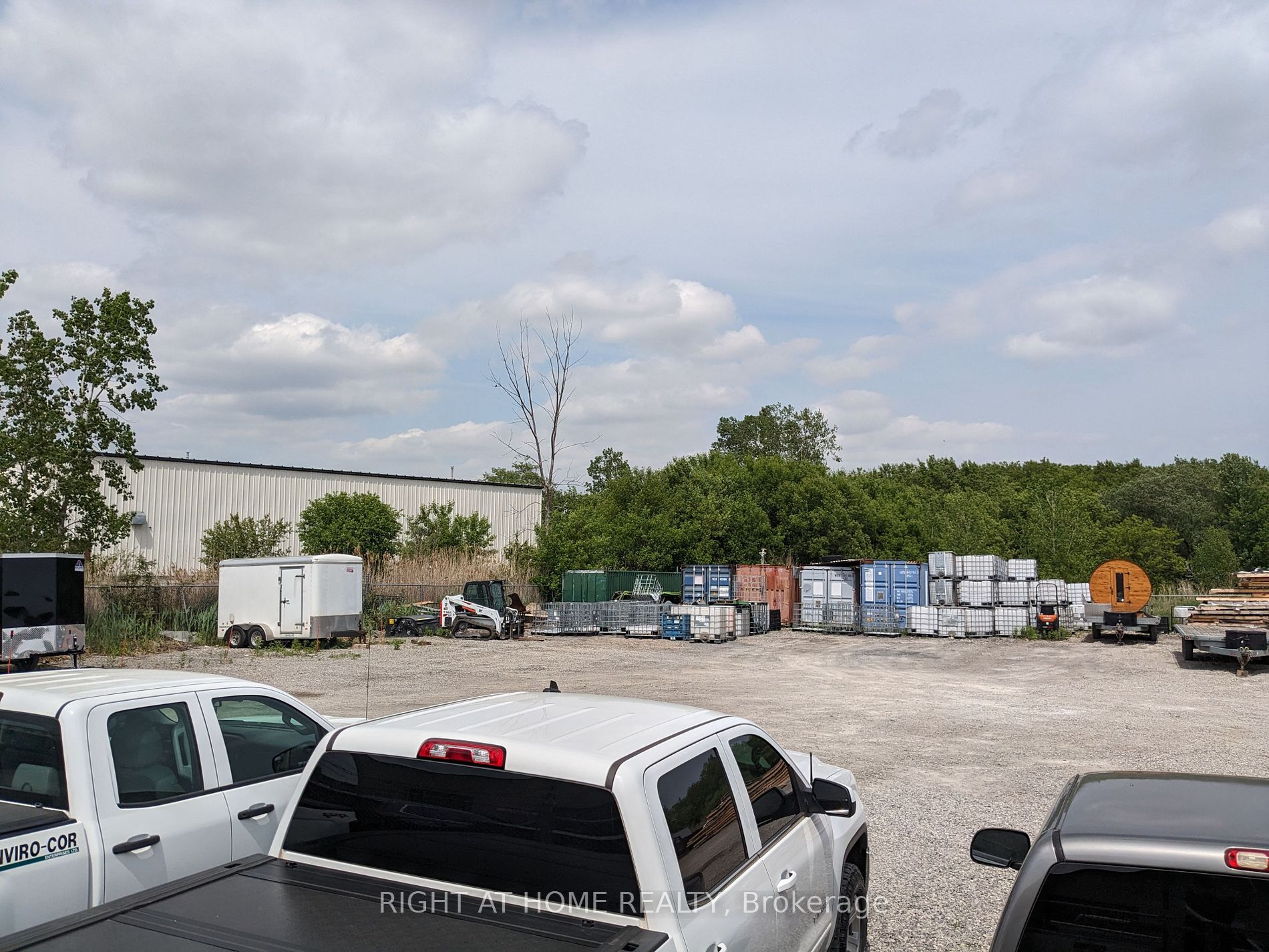 62 Plant Farm Blvd 3,4,7