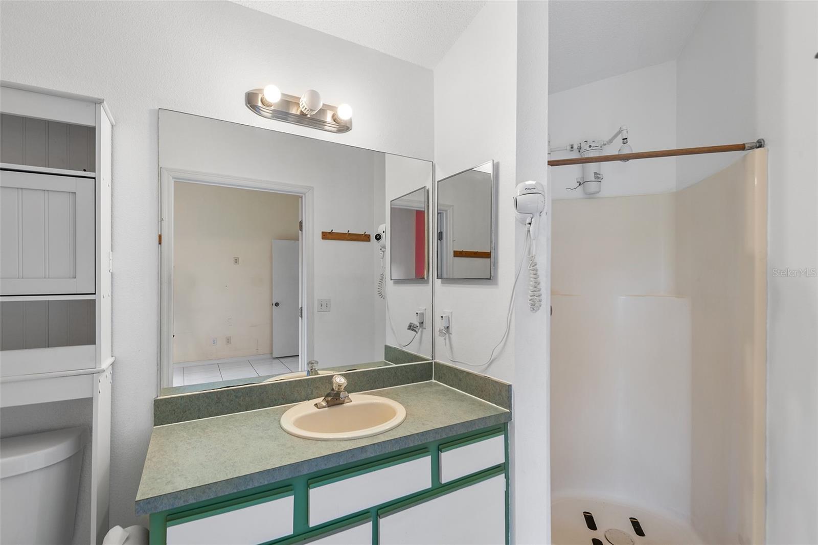 9616 Hollyhill Drive