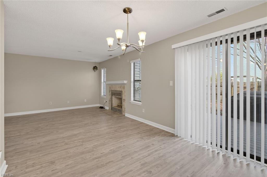 1512 Colonnade Drive