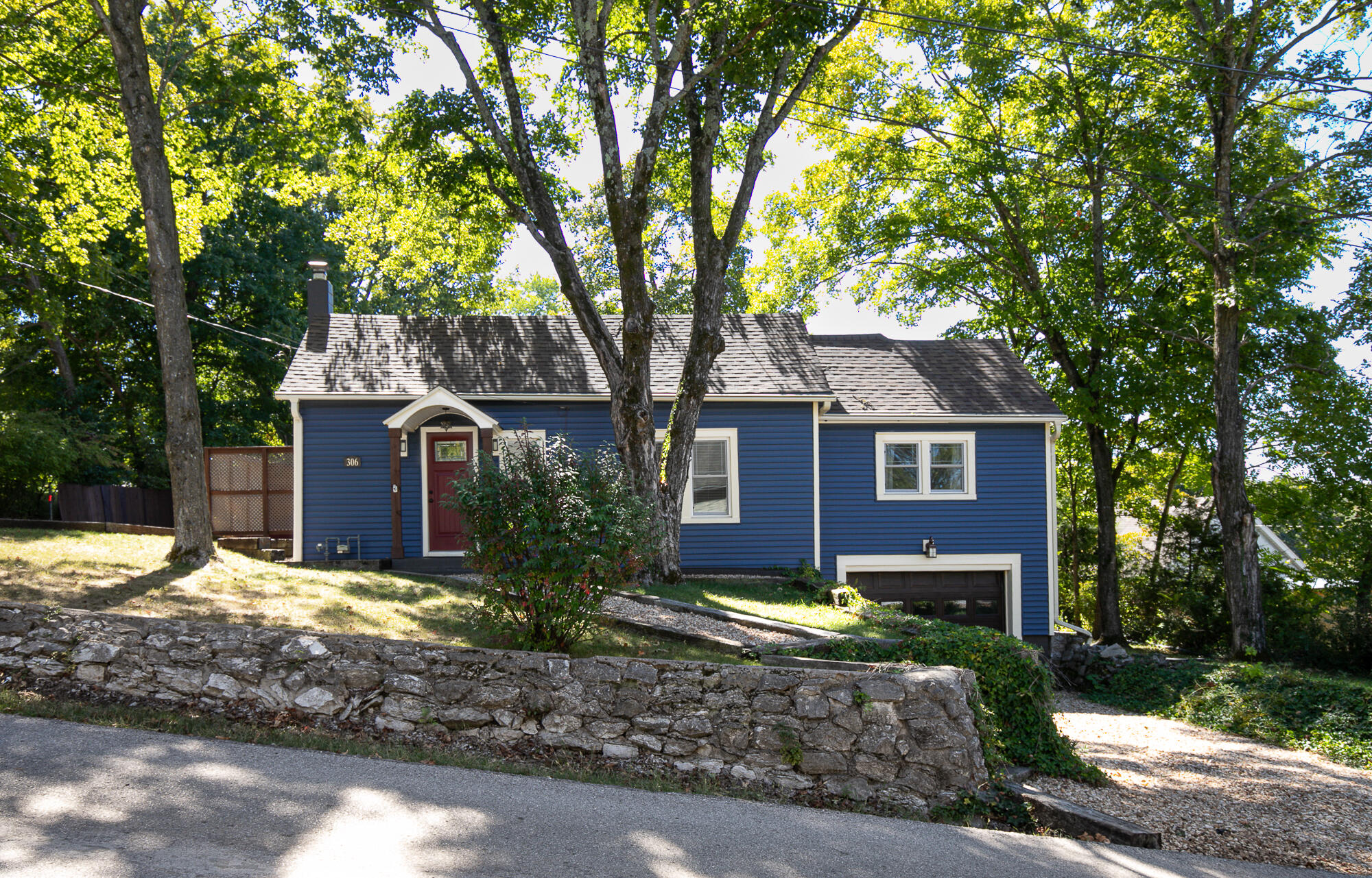306 E Oak Street