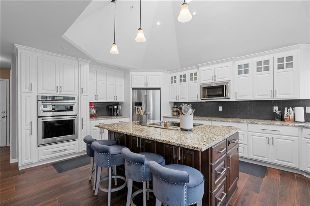 8812 NE 176th Street