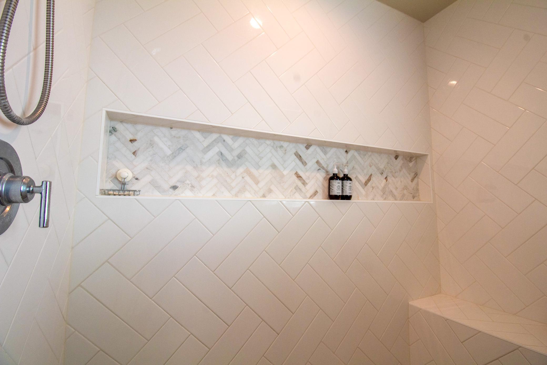 8825 Meadowlark Parkway