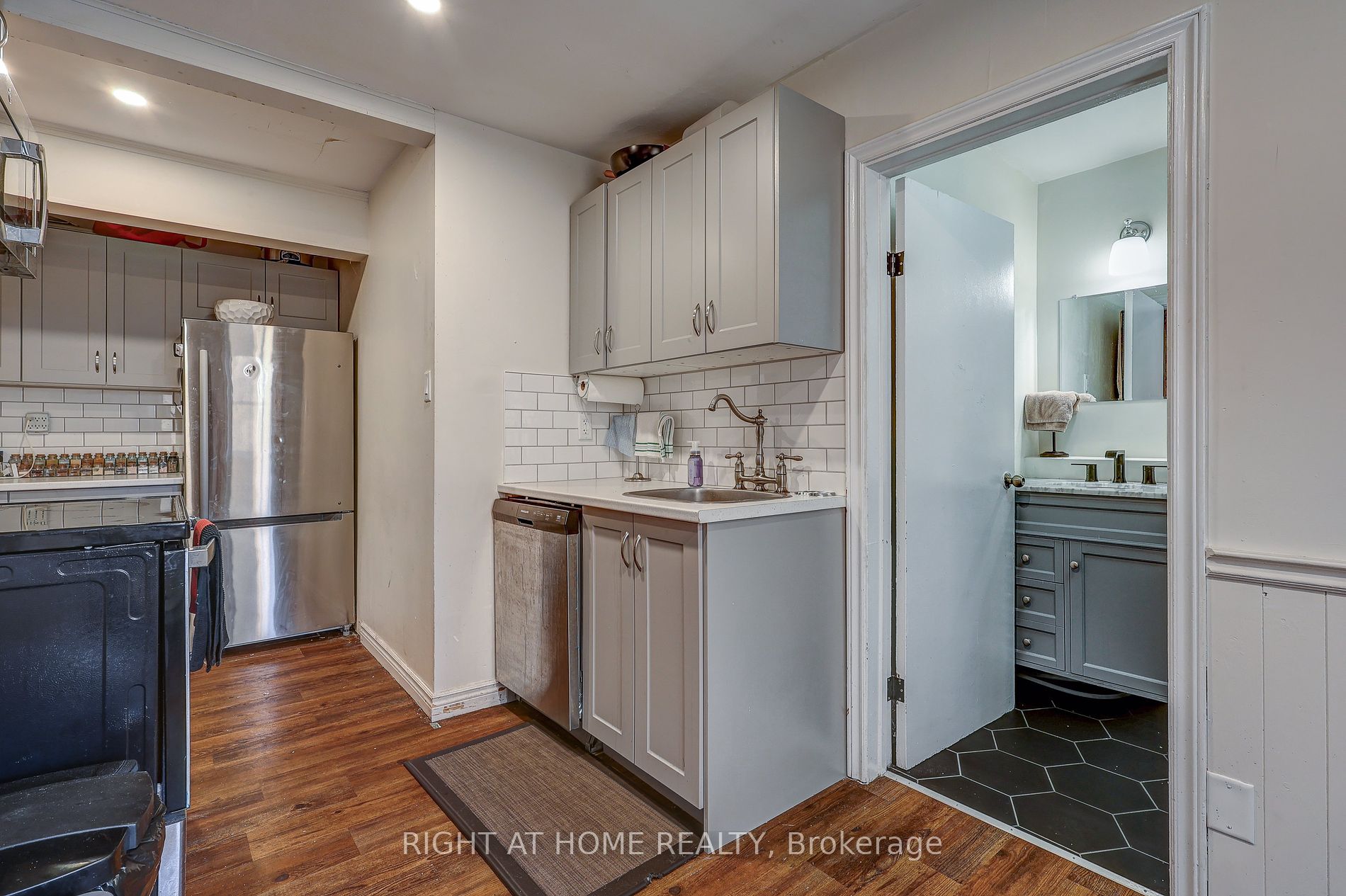 353 Central Ave
