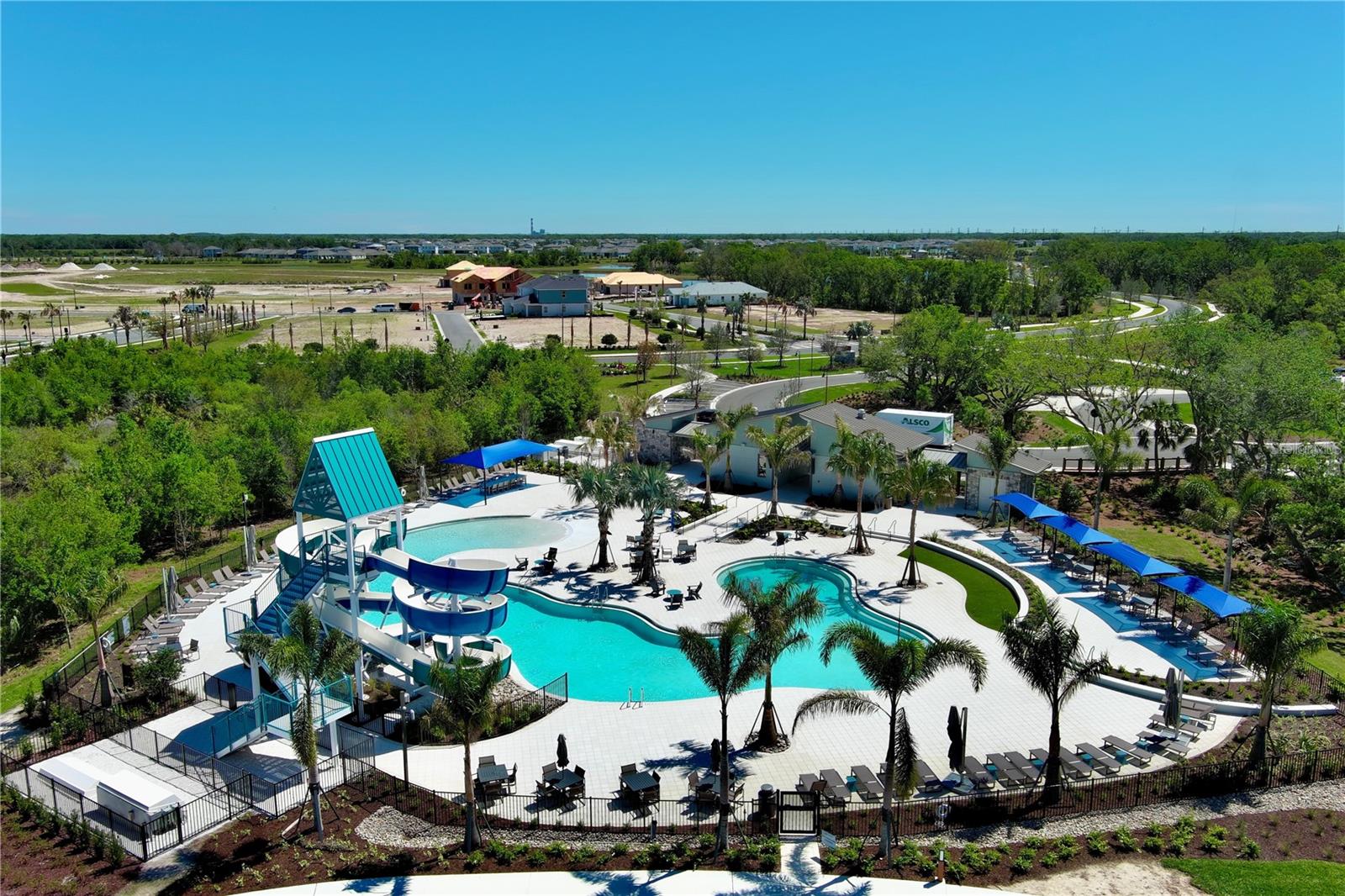 9148 Royal River Circle