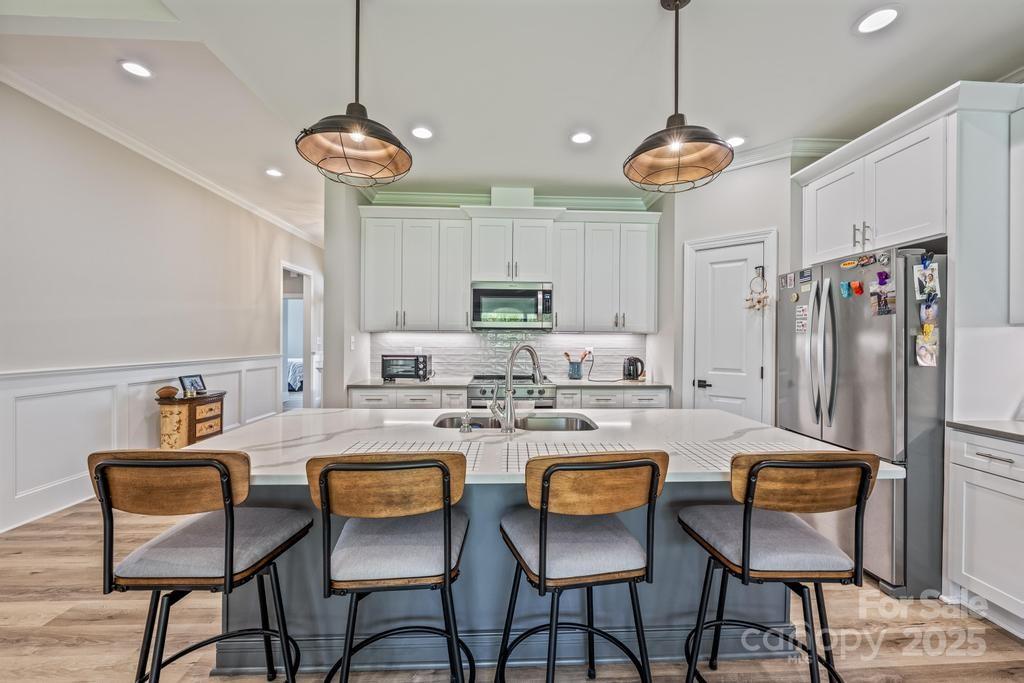 4594 N Wynswept Drive