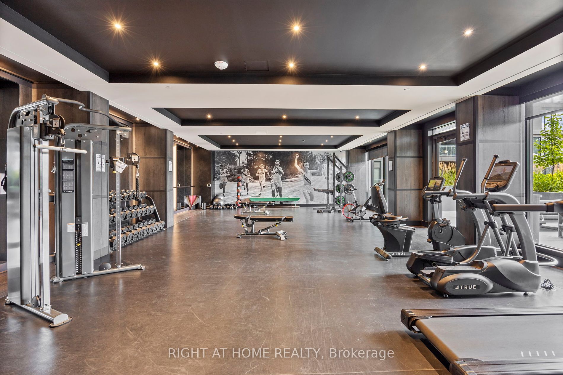 505 W Richmond St 1313