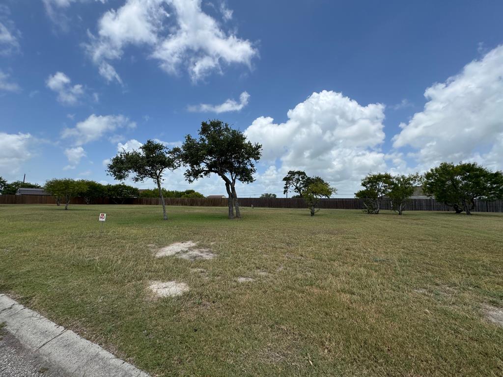 Discover the perfect canvas for your dream home in the desirable Lamar Pointe Preserve! This lovely, level lot is nestled in a tranquil neighborhood, ideal for those who appreciate peaceful living and a strong sense of community. Enjoy leisurely walks or rides around the area on your bicycle or golf cart, soaking in the serene surroundings. Conveniently located just a 5-minute drive from the iconic Big Tree and less than 10 minutes from the beautiful Goose Island State Park, this lot offers the perfect balance of nature and accessibility. Lamar is renowned for its vibrant wildlife, providing an incredible opportunity to observe animals in their natural habitat while still being close to the charming attractions of Rockport. Don't miss this rare opportunity to build your dream home in one of the most picturesque areas of Texas. This lot is ready for you to make your mark!
