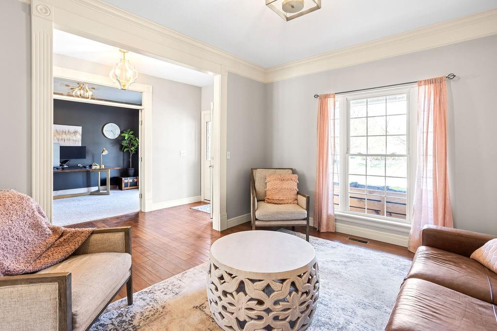 9709 N Farley Avenue