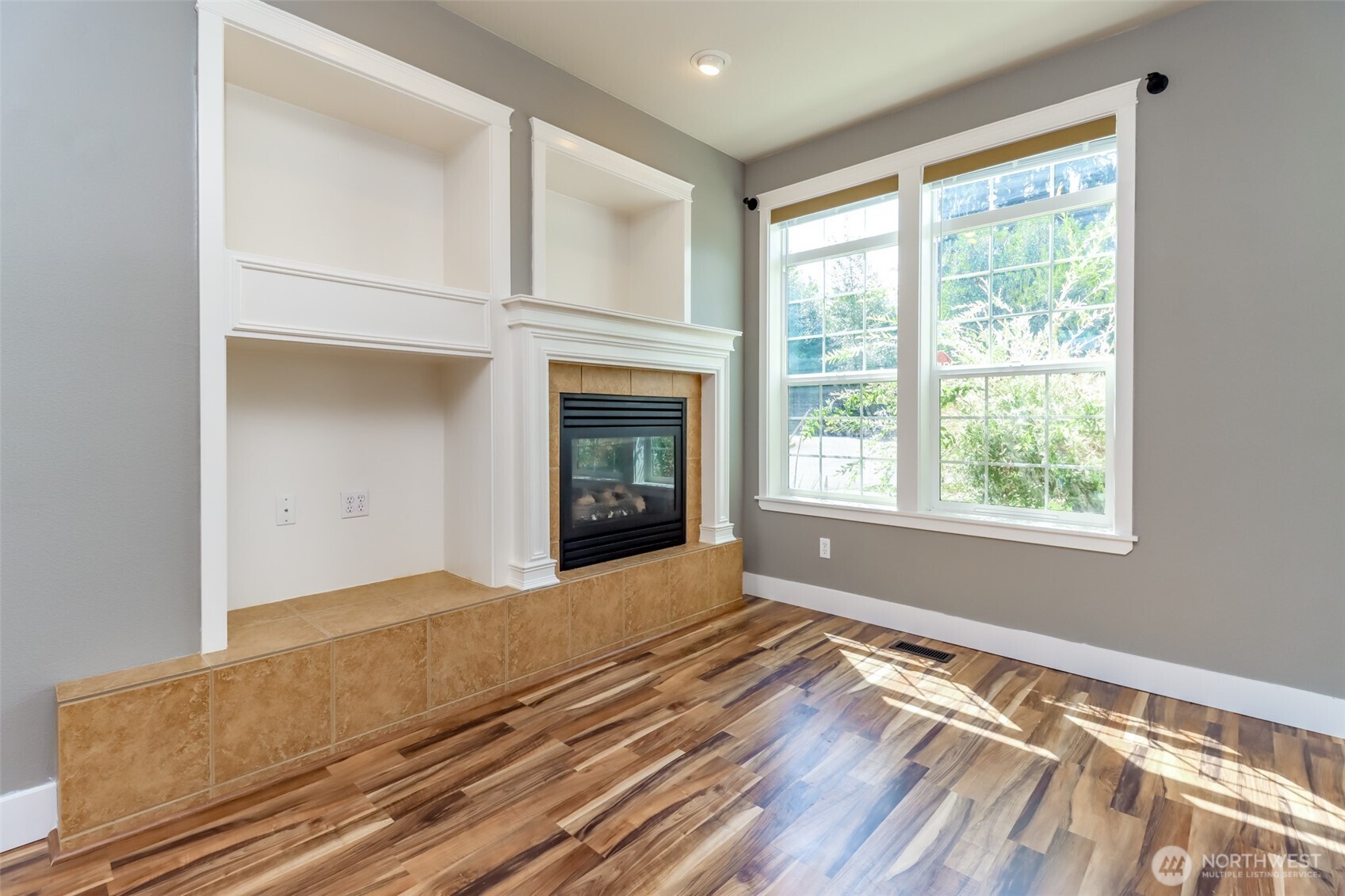301 Wild Rose St