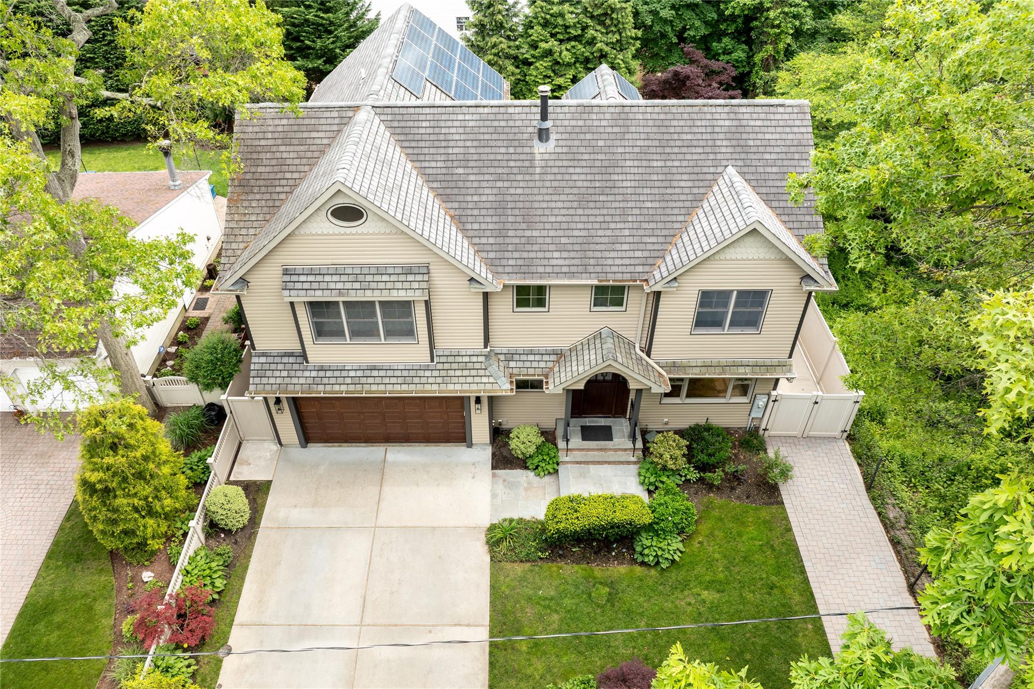 22 Commonwealth Avenue