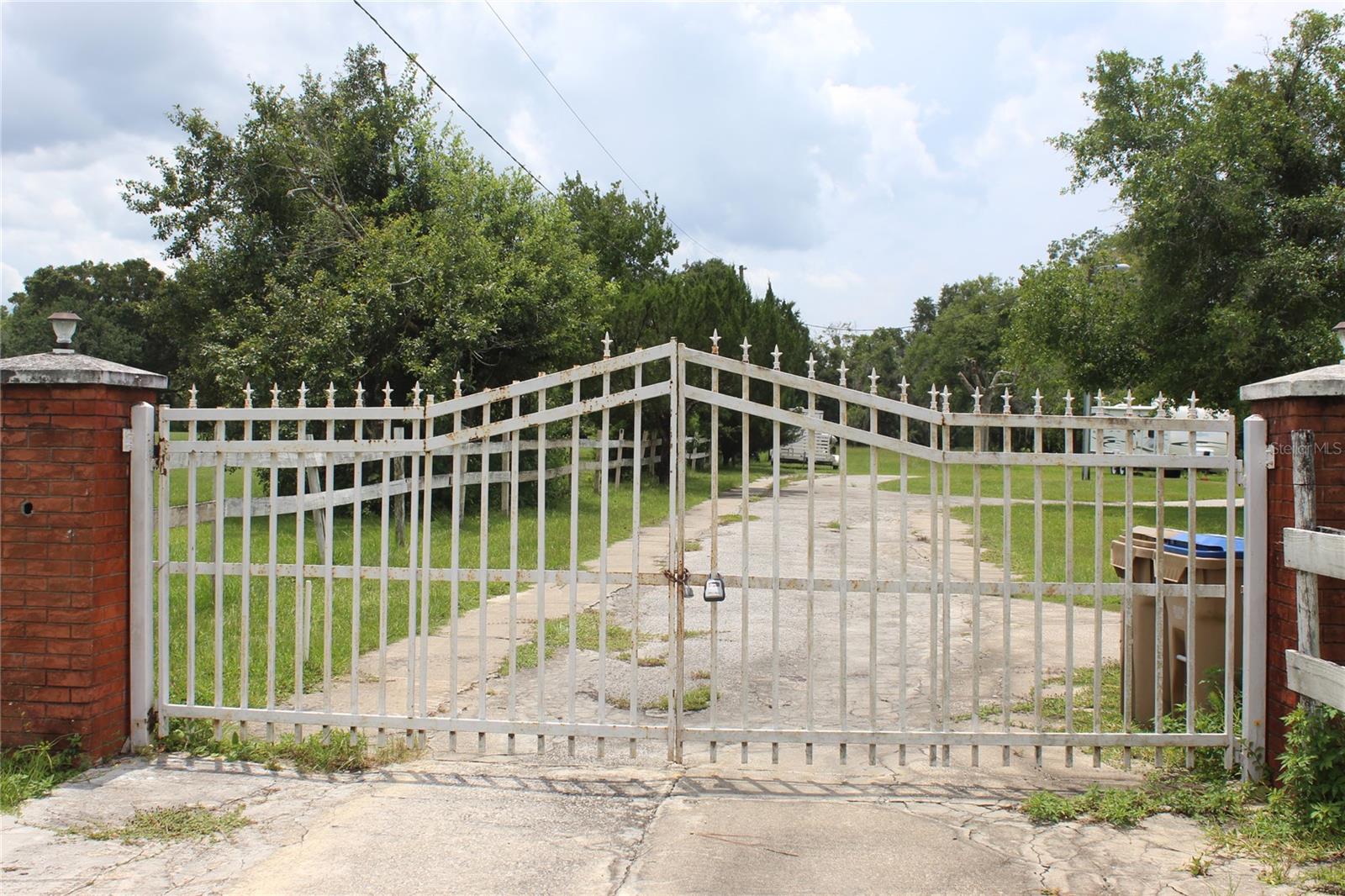 4900 S Orange Blossom Trail