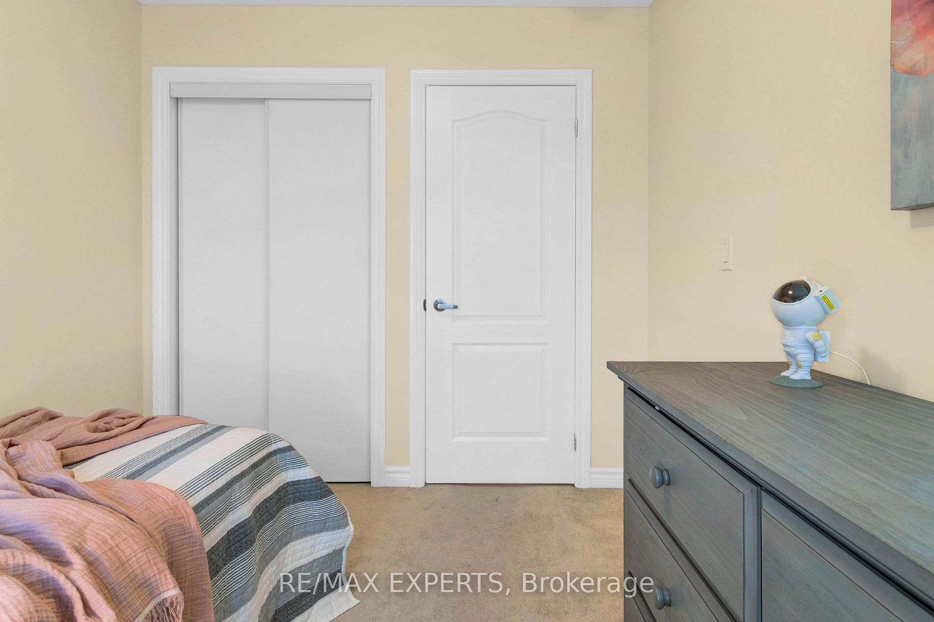 136 Alvin Pegg Dr
