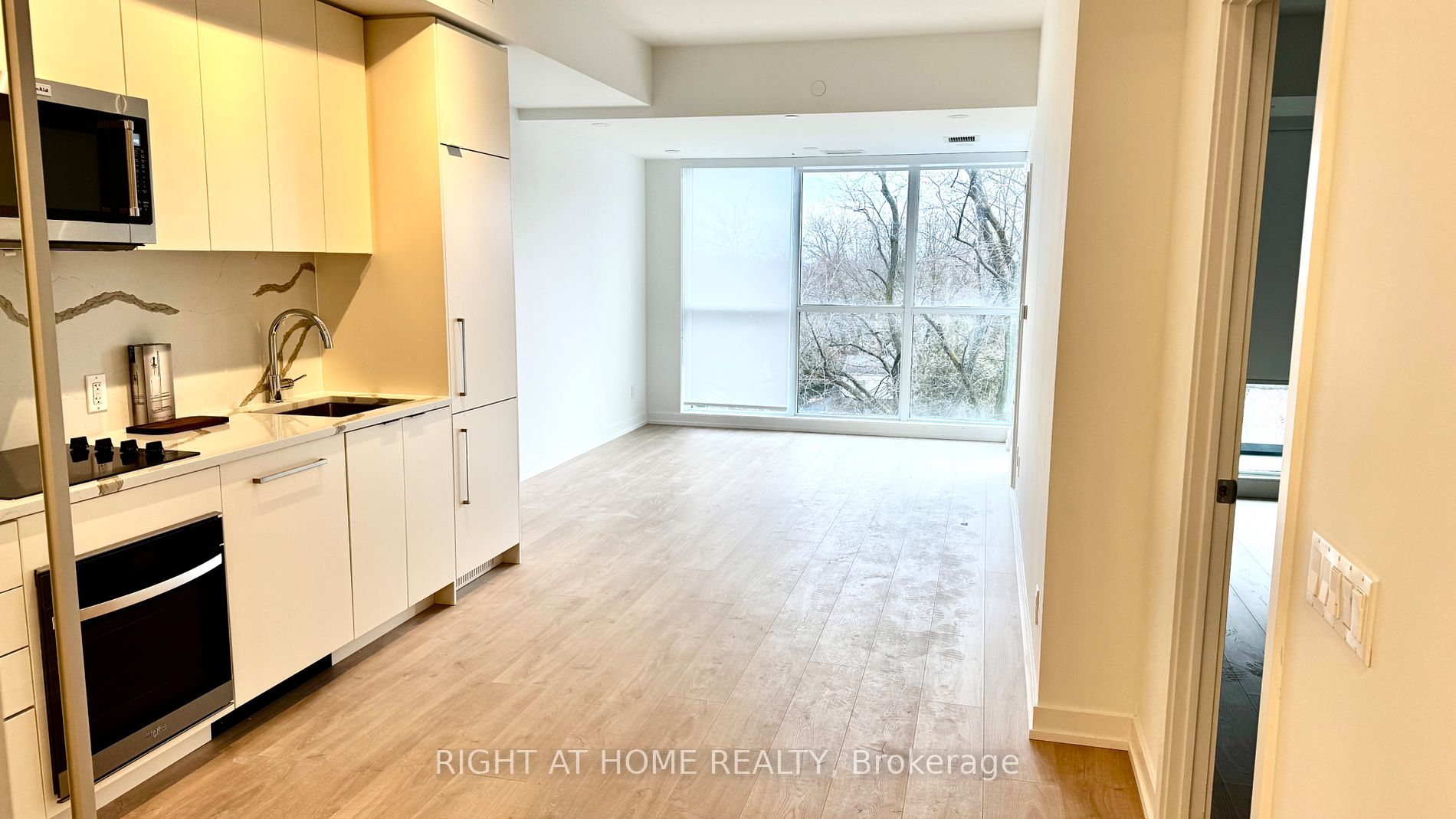 181 E Sheppard Ave 419