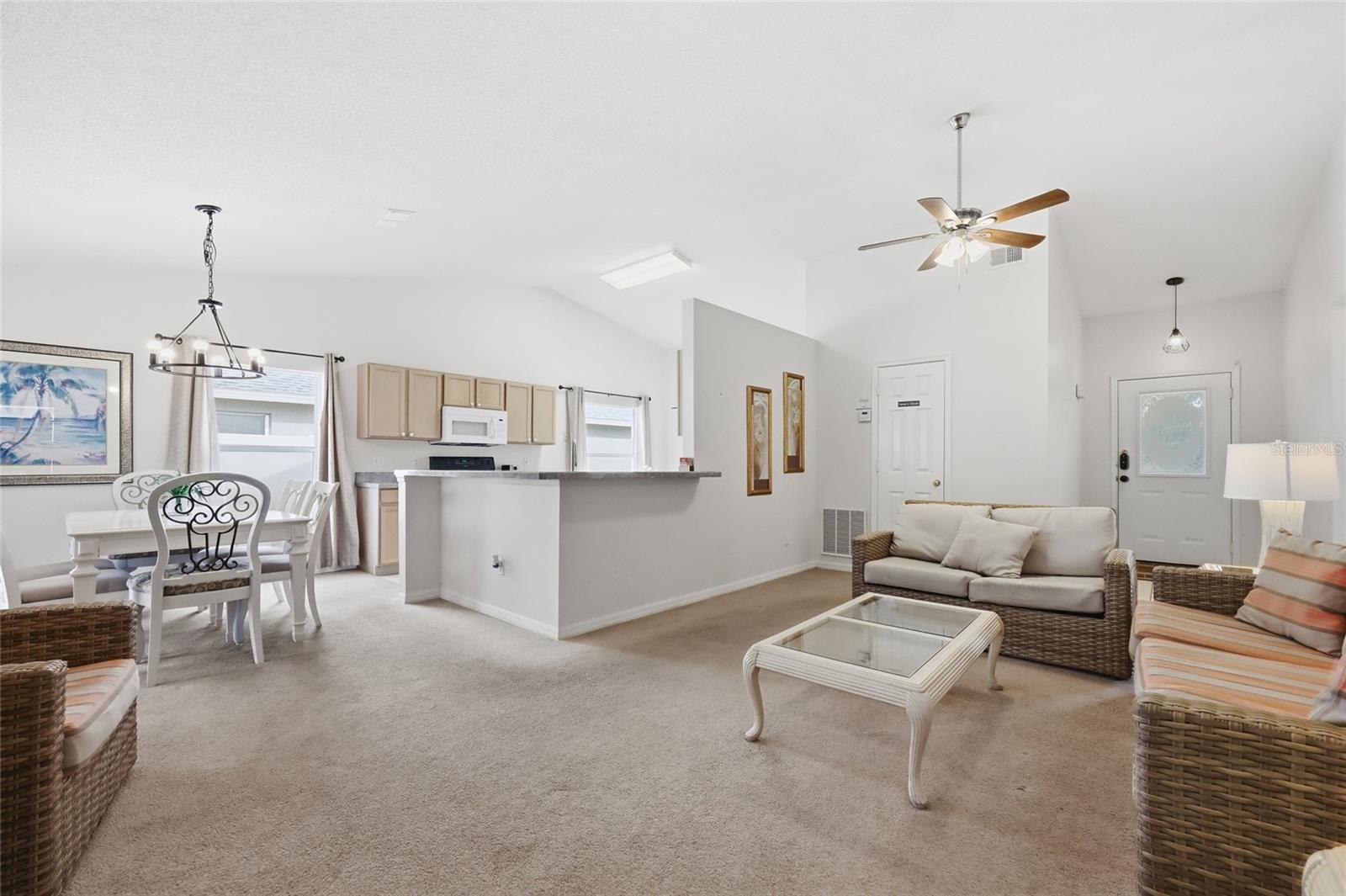 1546 Indian Oaks Trail
