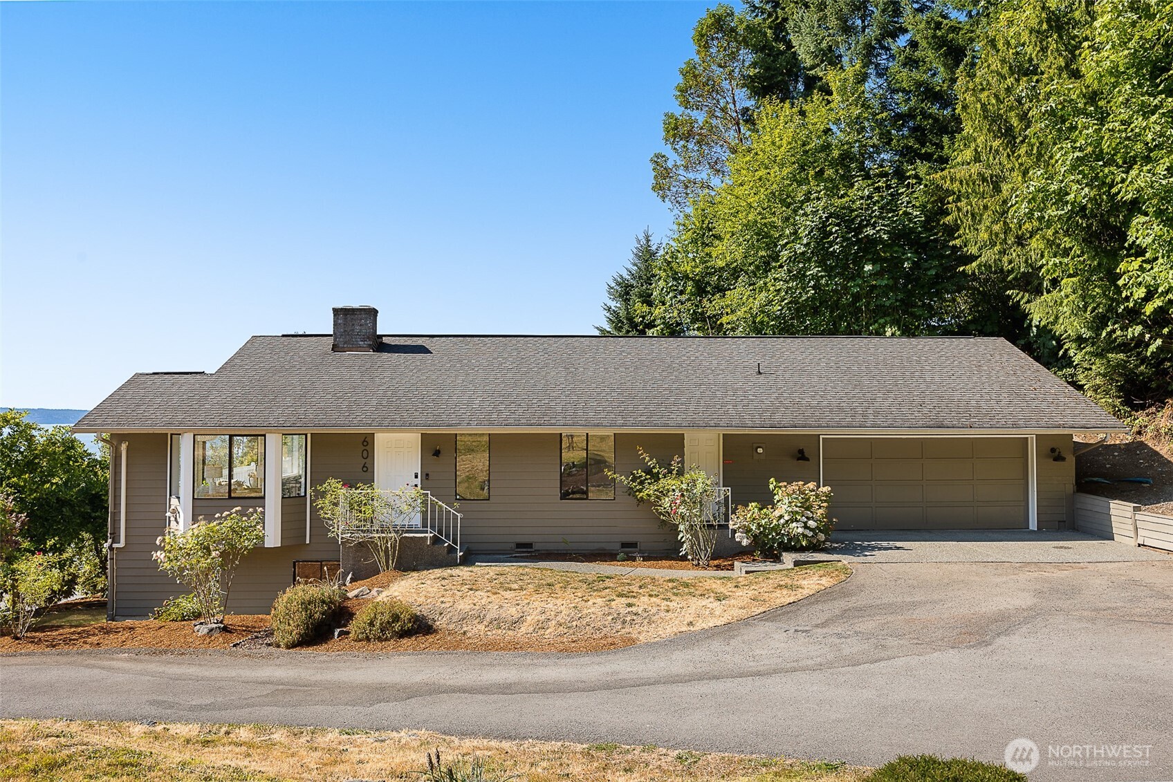 606 Prospect Avenue