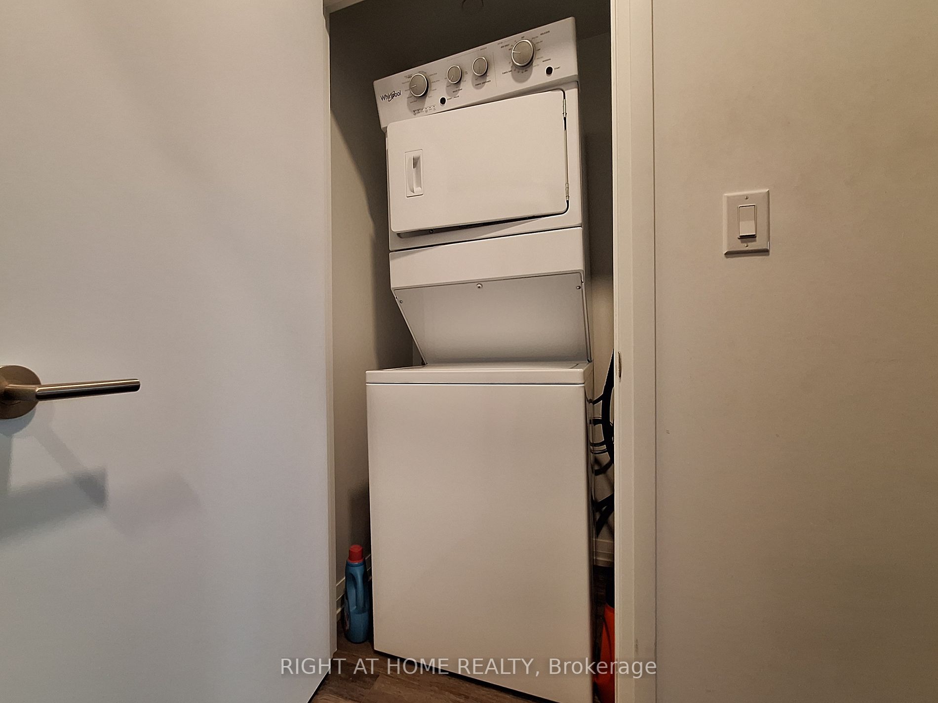75 Canterbury Pl 1715