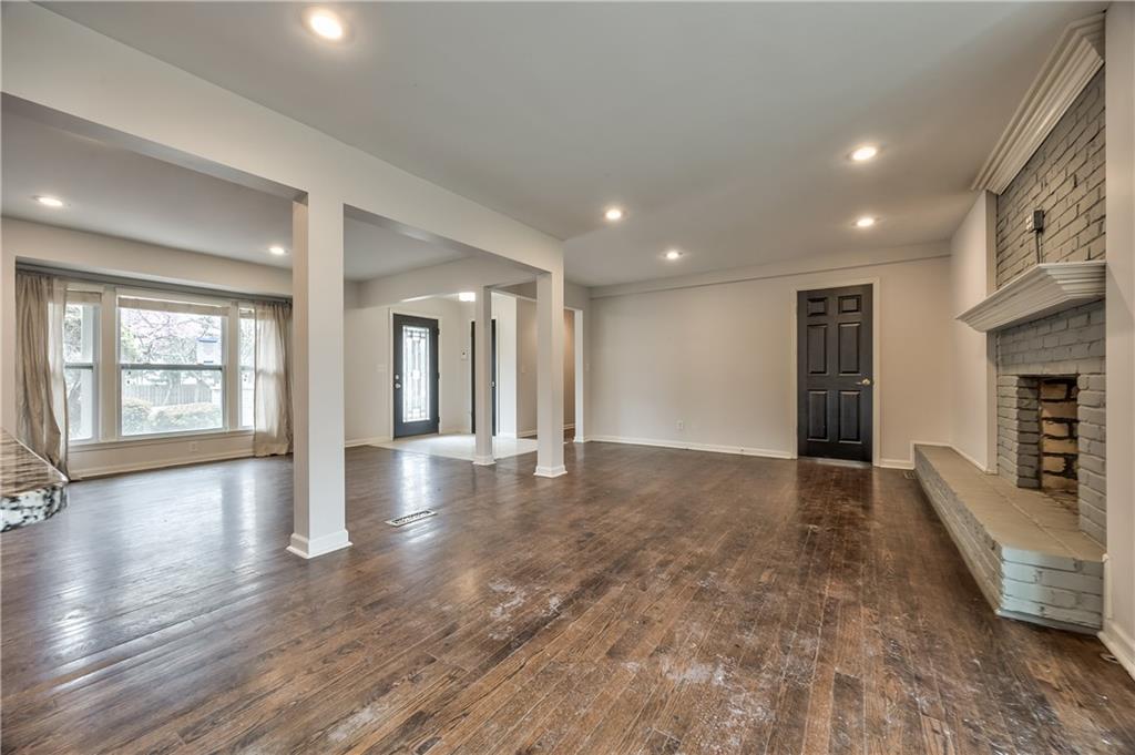 4304 W 83rd Street