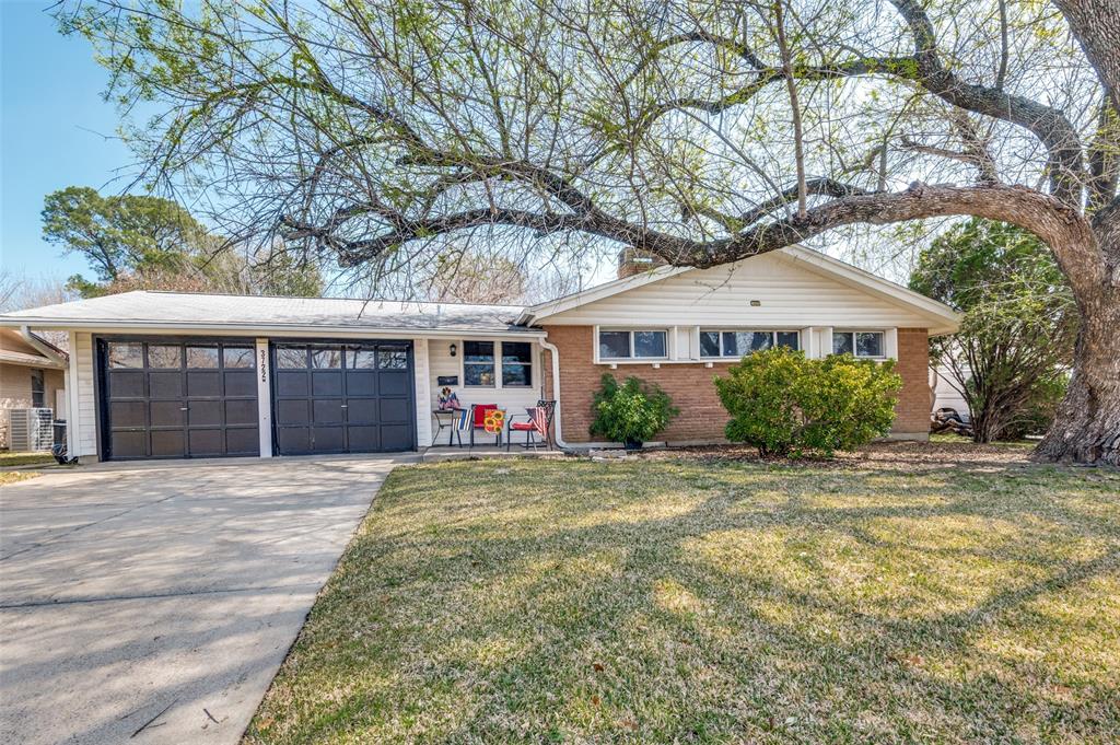 3722 Devonshire Court W