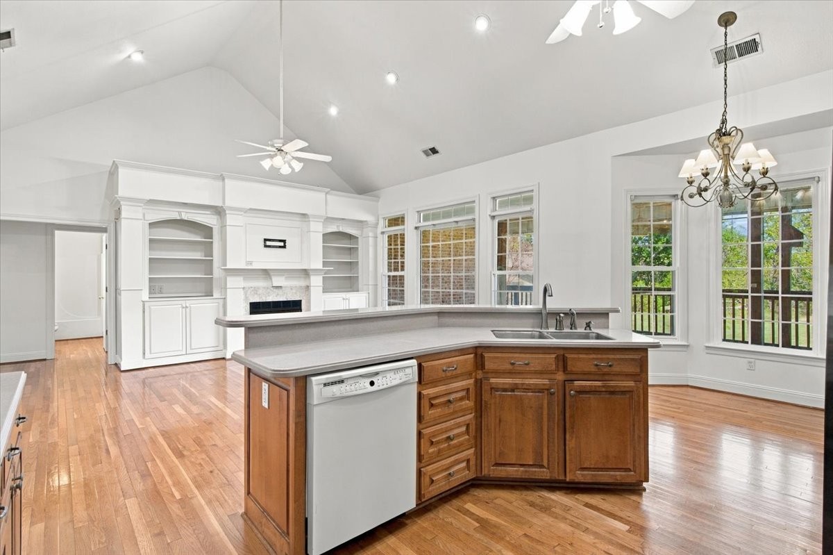 2440 Maple Grove Rd