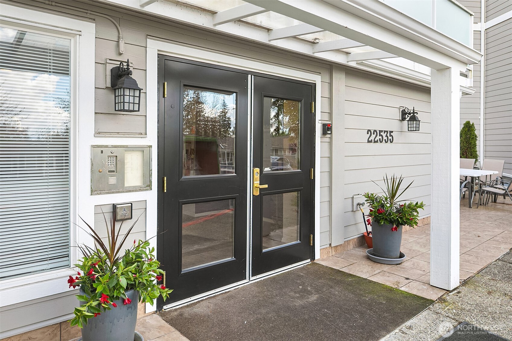 No Stairs ..Ground floor unit in sought after Highland Village-nestled in the beautiful 55+ Providence Point! Newer paint, neutral colors & open floorplan makes this an easy move-in ready home at a great value! Cozy gas FP & French door leads to an entertainment sized patio! All white kitchen w/ tons of storage & an island counter. Spacious primary suite w/double closets & BA w/double sink vanity, separate shower. Hallway full BA w/a tub/shower combo! Second BR could be additional space for a den/craft room! This 1200 sq ft home lives large & has in-unit W/D, new furnace, garage parking stall & locked storage unit! Close to library, pea patch & miles of trails.