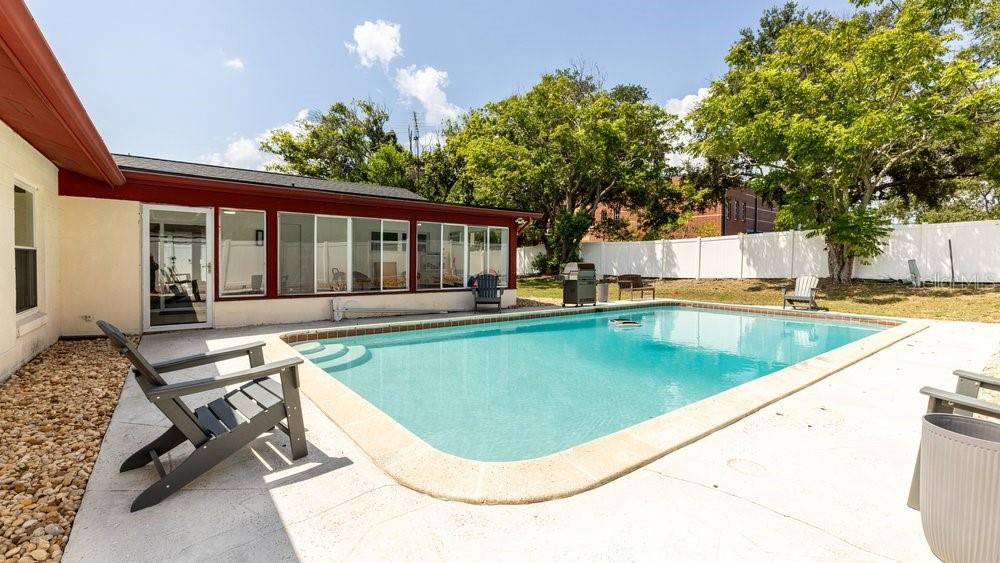 2086 Winnetka Court