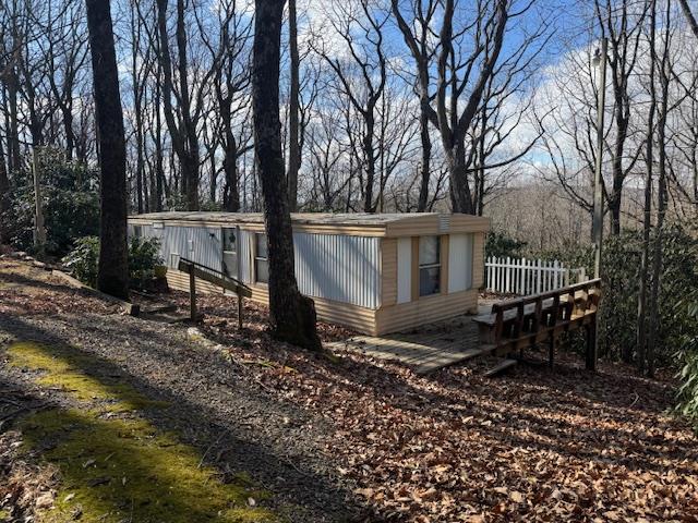 Great Investment property 2 bedroom, 1 bath just off the Blue Ridge Parkway.  Quiet with nice views off the back deck!  lot of potential !