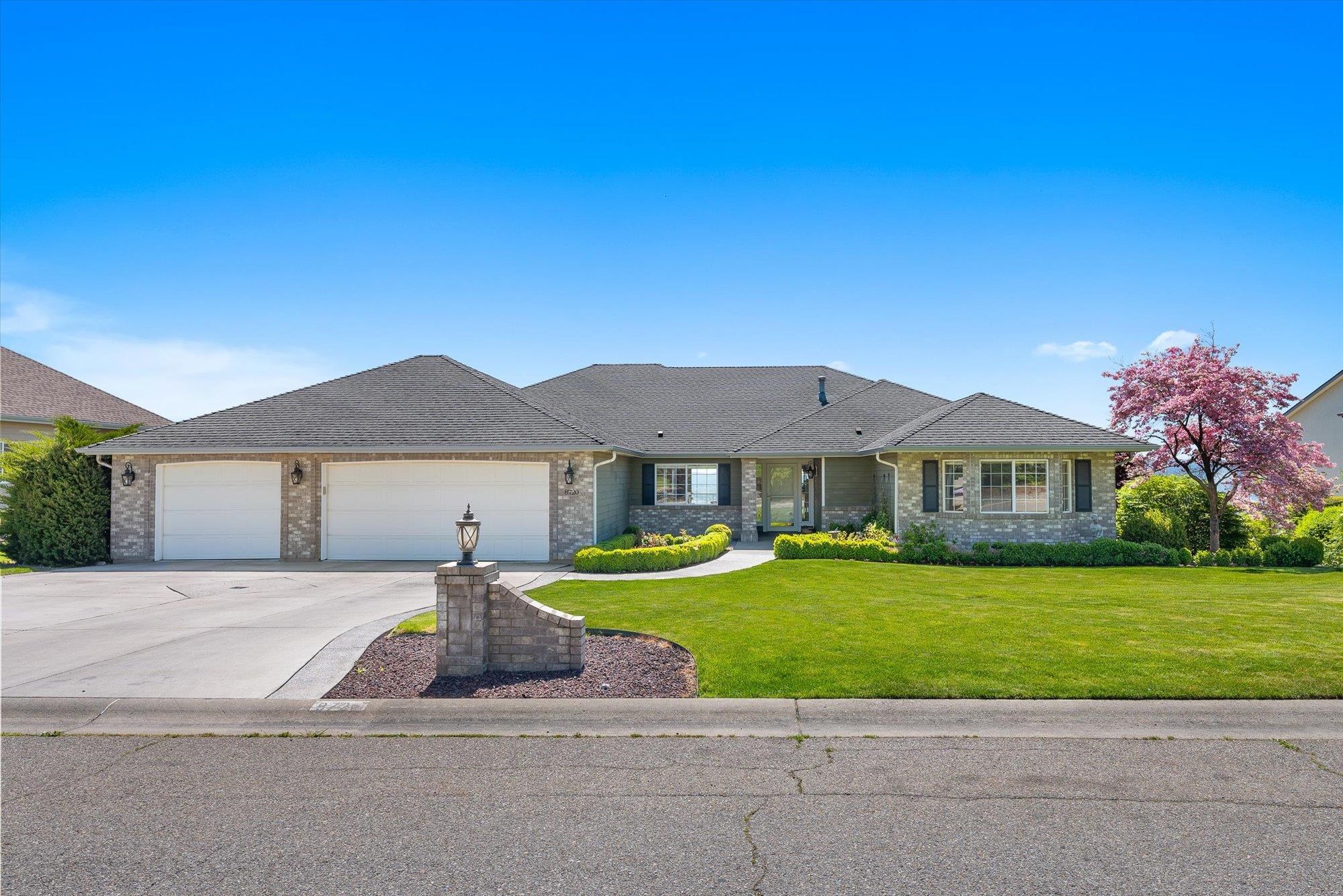 8720 E Woodland Park Dr