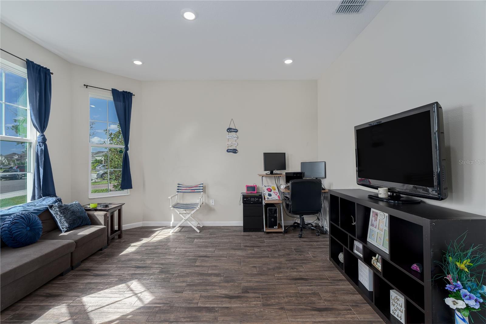 11692 Little River Way