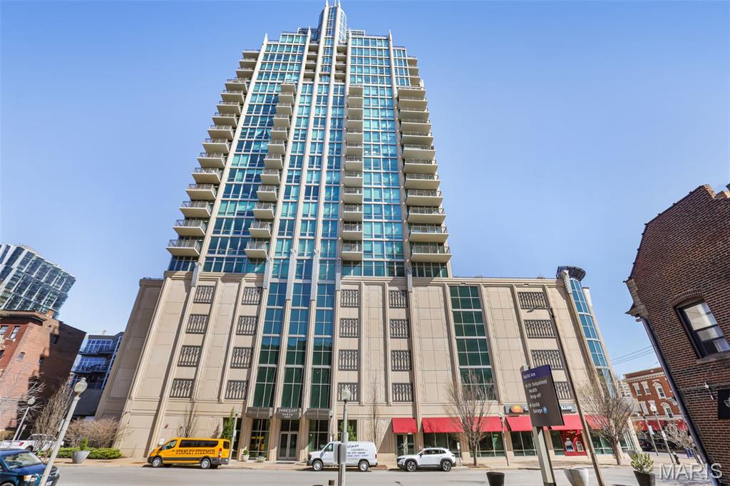 4909 Laclede Avenue 1104