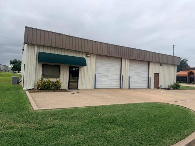 Position your business for success in this well-maintained 2,800 square foot industrial/flex building ideally located just off SE 4th Street and Eastern Avenue in the heart of Moore. With outstanding visibility near Walmart Neighborhood Market and the soon-to-be-completed railroad underpass improving access to the area, this property offers an excellent location for contractors, service businesses, light manufacturing, distribution, e-commerce, or businesses needing a combination of office and warehouse space.The space features approximately 2,100 SF of warehouse, two private offices, a kitchenette, restroom, and two grade-level overhead doors for efficient loading and daily operations. Four dedicated parking spaces plus additional street parking provide convenience for employees and customers. Property Highlights: Two drive-in overhead doors, Security system, Signage opportunity. Additionally included: Alarm monitoring, Weed control, and Pest control included. Convenient access to I-35, I-240, and the greater Oklahoma City metro. Available for immediate occupancy.