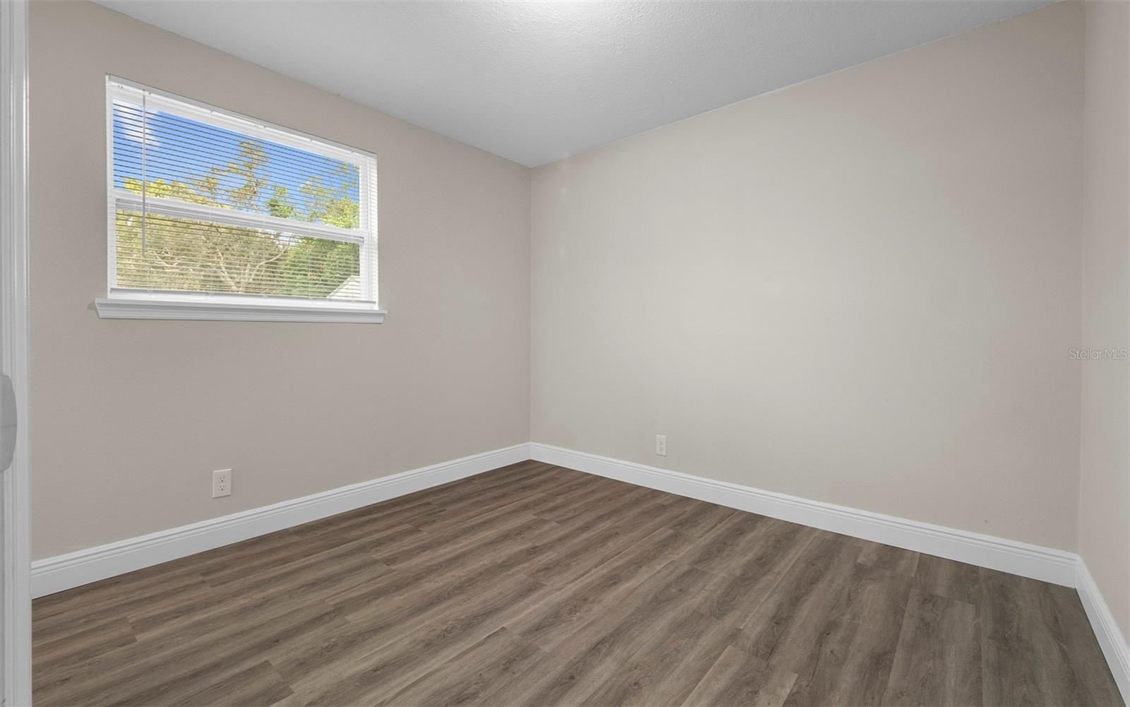 3601 E Giddens Avenue