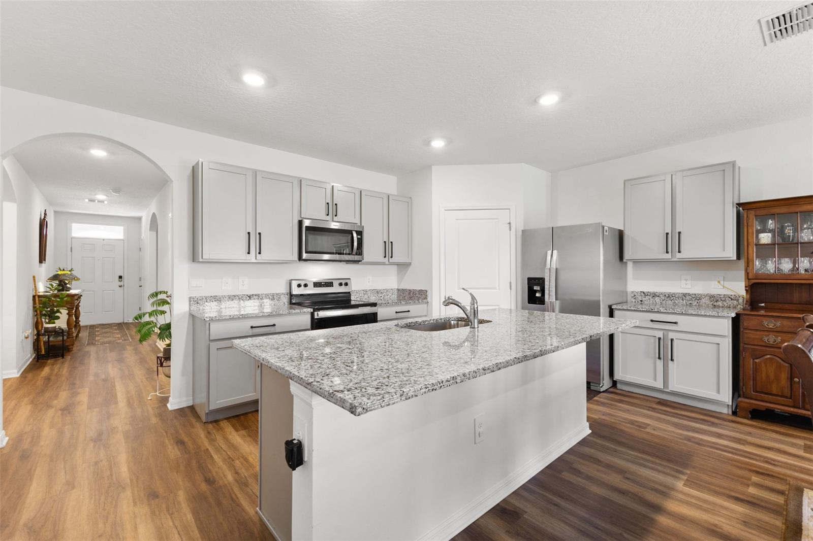 2236 Grand Flora Trail