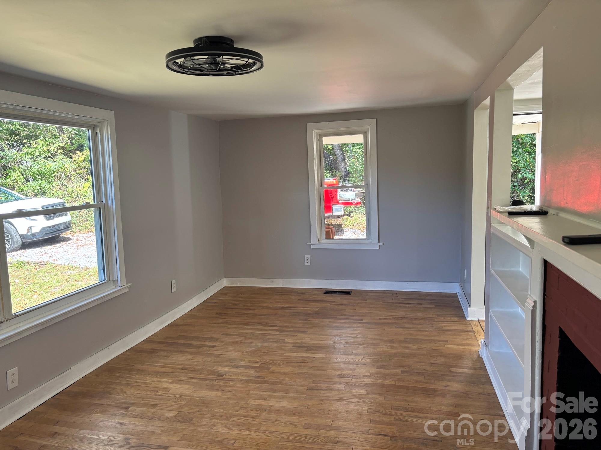 162 Phillips Lane
