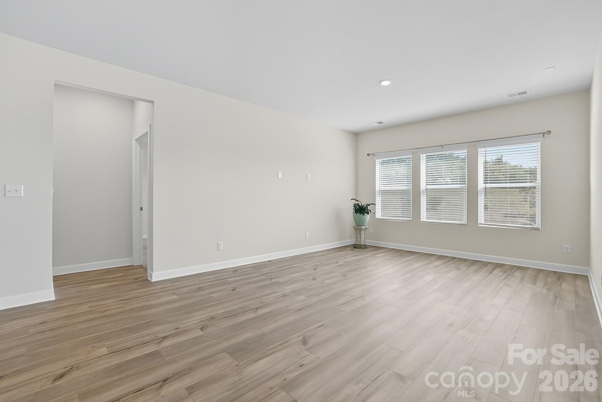 1020 Alicante Avenue