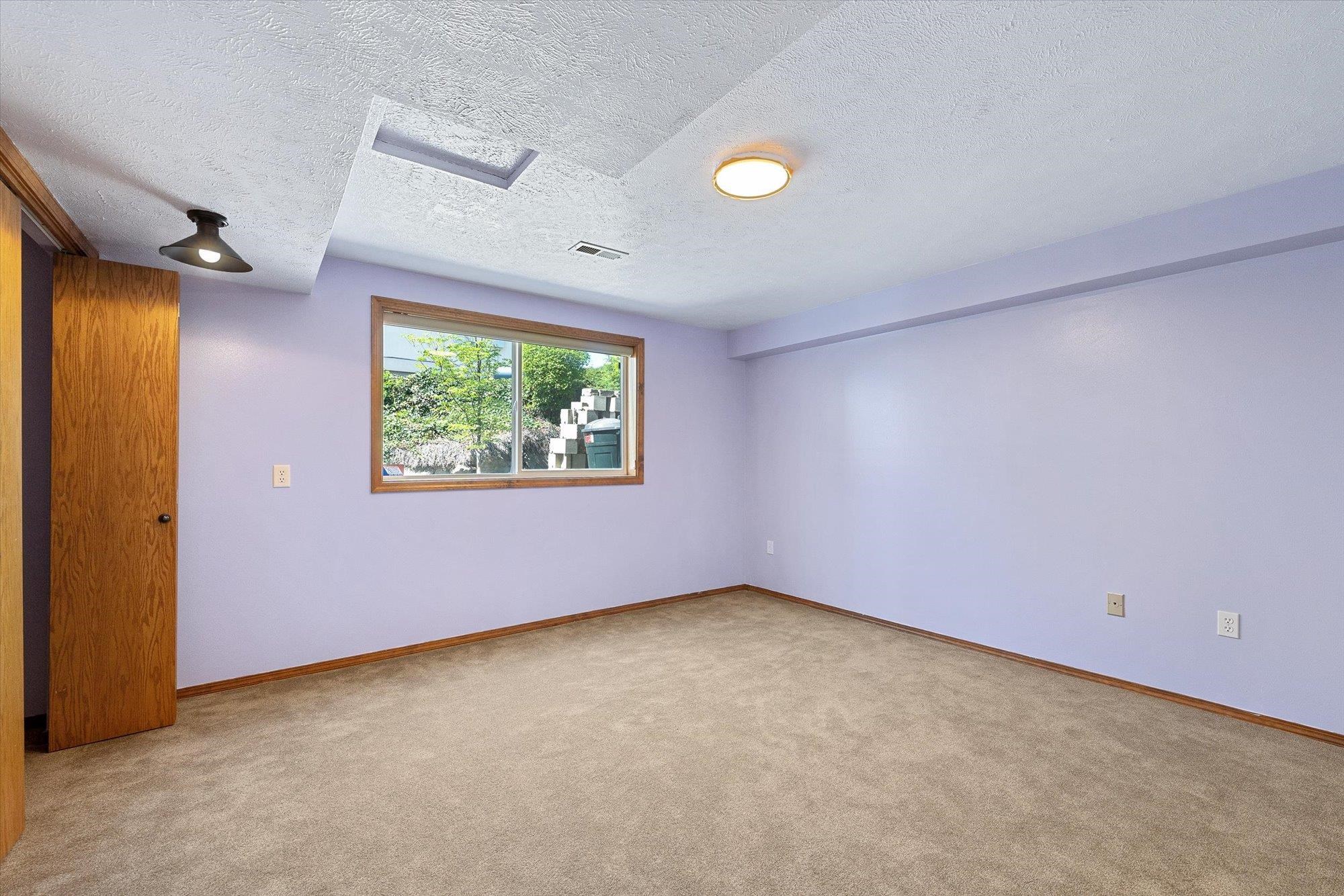 8720 E Woodland Park Dr