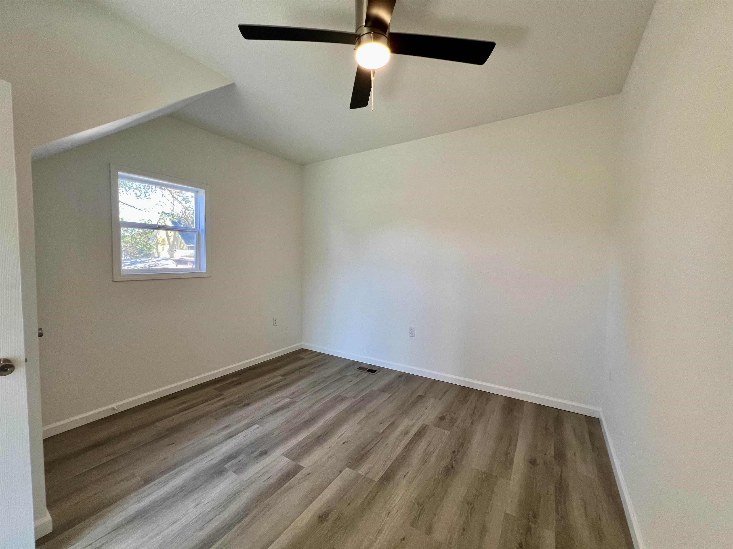829 S Summit