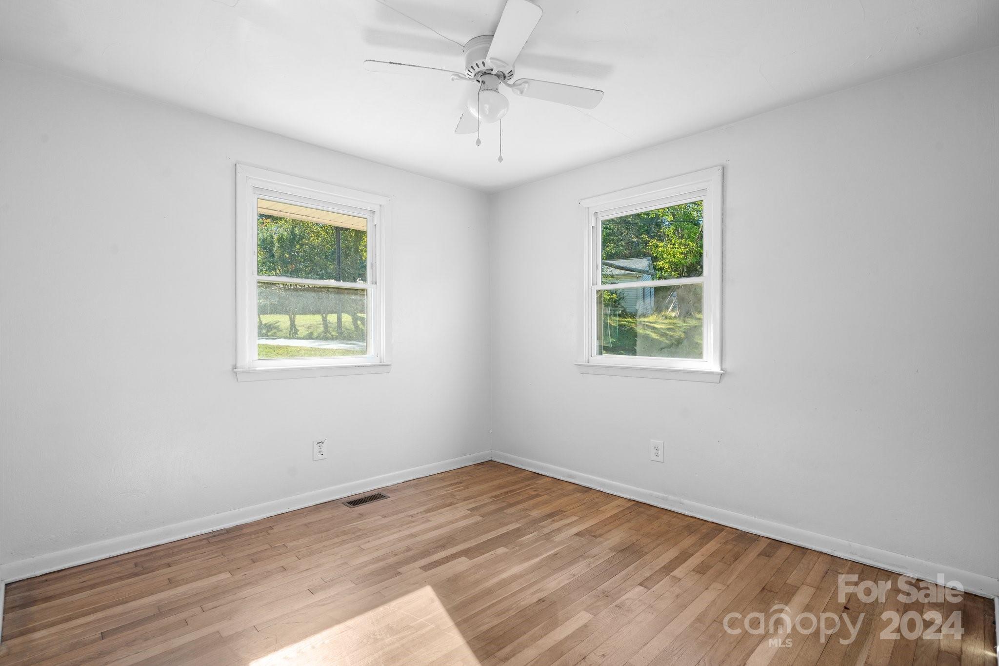 1806 & 1808 22nd Street NE