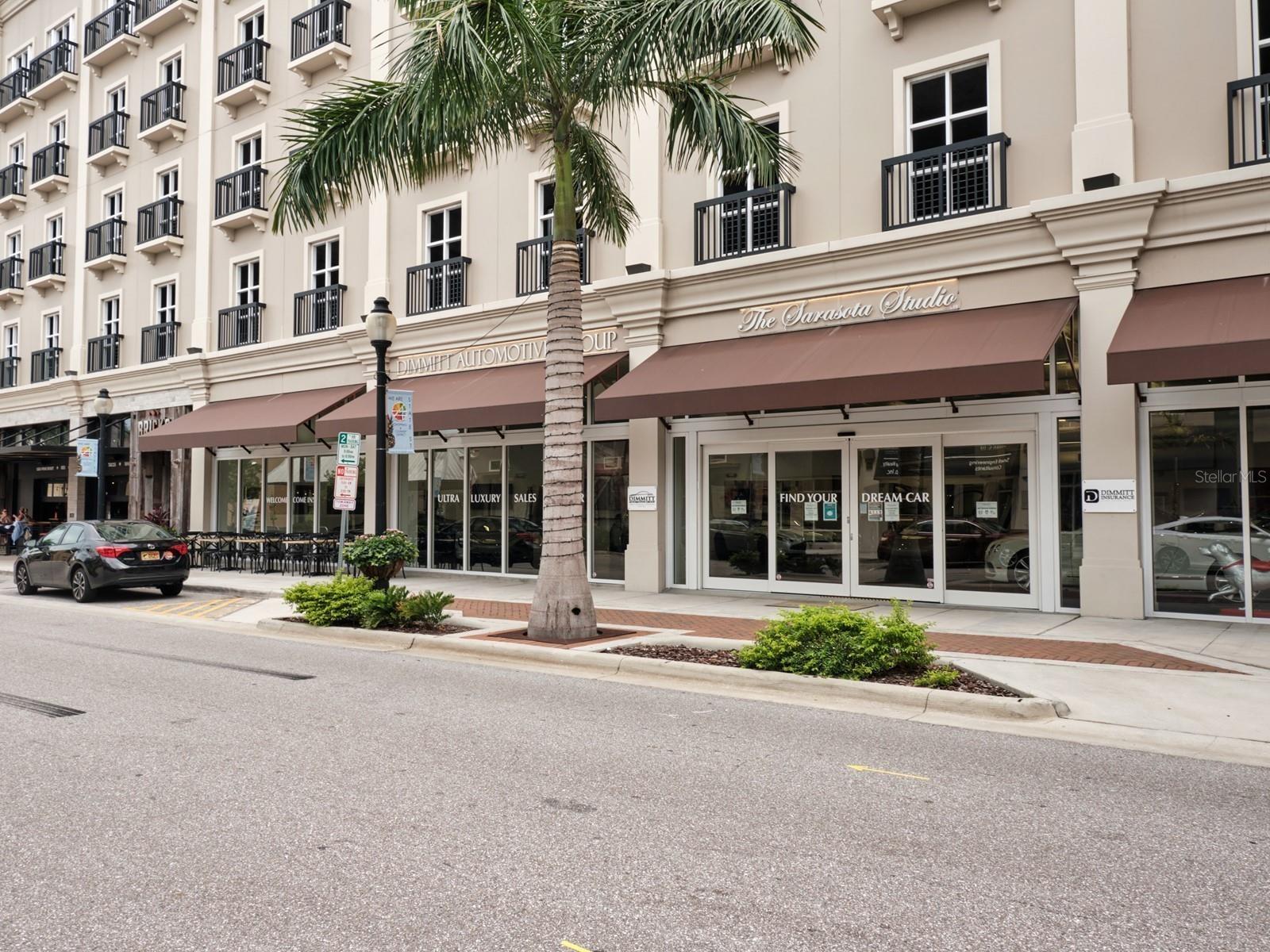 750 N Tamiami Trail 714